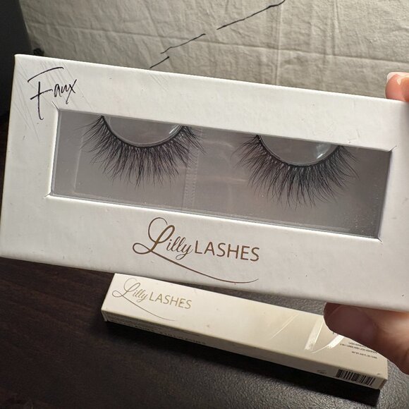 Lilly Lashes Faux Mink (Diamond) & Clear Power Liner - Picture 4 of 9